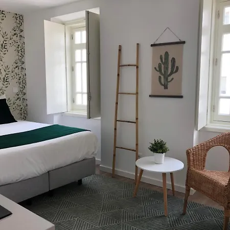 Sao Bento Na Alta 3* קוימברה